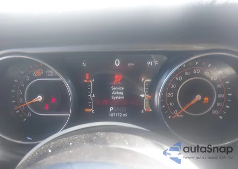 2018 Jeep Wrangler Unlimited Sahara 4X4 z USA, uszkodzony, nr VIN 1C4HJXEN8JW145282